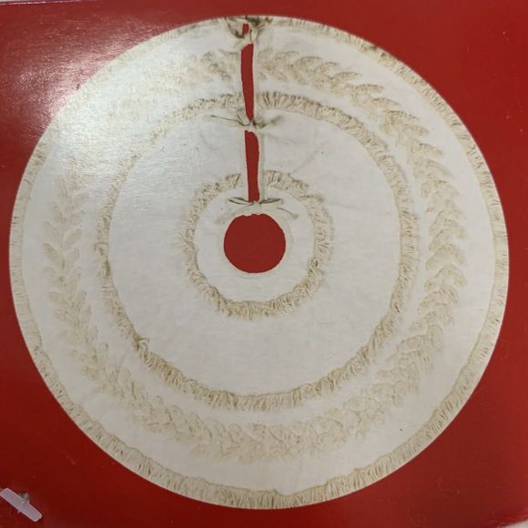 Christmas Tree Skirt Cotton Beige Handmade 48in Elegant Bottom Decor Tassle Trim - Picture 6 of 11